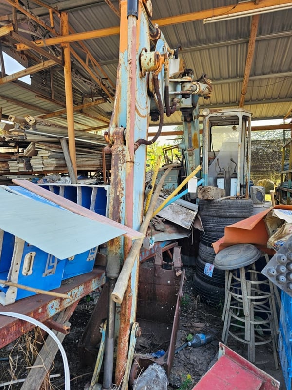 kobelco SK 50 ไม่มีเครื่อง