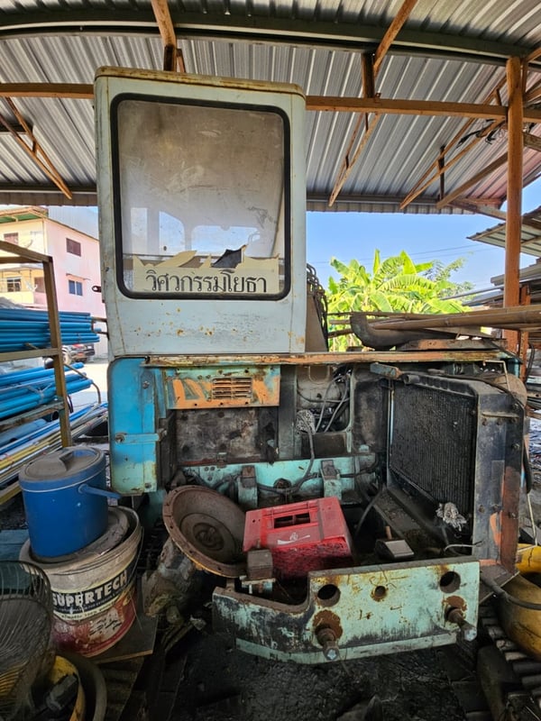 kobelco SK 50 ไม่มีเครื่อง