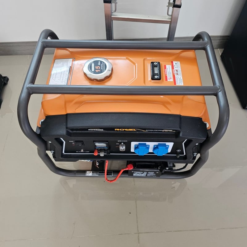 เครื่องปั่นไฟ ROWEL 3800E สภาพใหม่มาก 99%