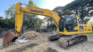 รถแบคโฮ โคมัทสึ 200 สภาพเดิมๆ