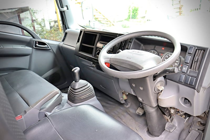 ISUZU NLR 130แรงม้า รถบรรทุก 4ล้อ ตู้แห้ง ปี2020