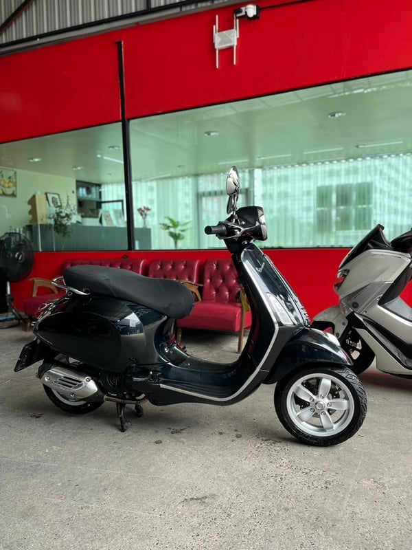 ขาย Vespa เจ้าของขายเอง ถูกมากกกกก โคตรคุ้มมม ขาย Vespa เจ้าของขายเอง ถูกมากกกกก โคตรคุ้มมม