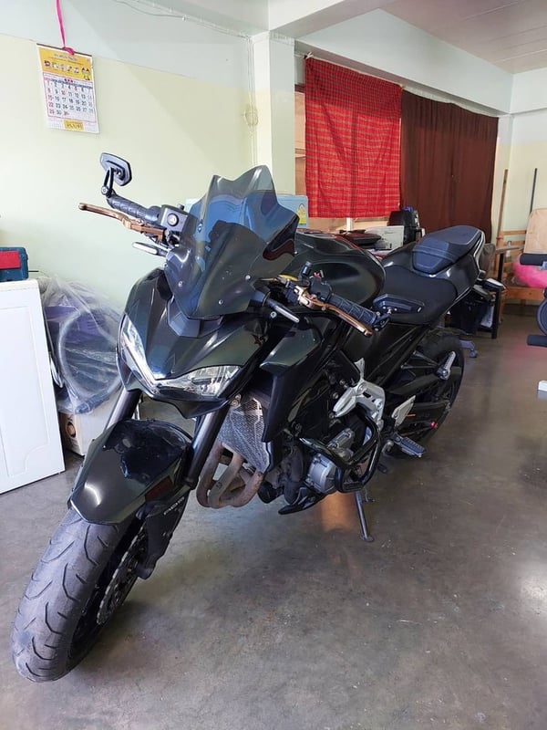 เจ้าของขายเอง Kawasaki Z900 ปี18 ราคา 159,000 บาท พร้อมโอนค่าาา