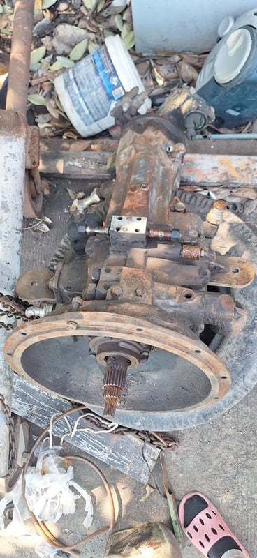 เกียร์CAT424D4×4