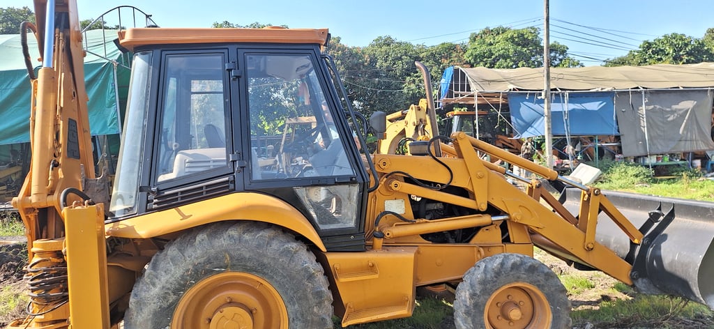 จำหน่ายรถตักหน้าขุดหลังJCBรุ่น3CX