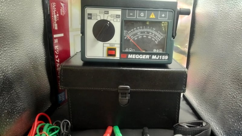 Megger MJ159 เครื่องวัดความต้านทานฉนวน (Insulation Resistance Tester) แบบมือหมุน Megger MJ159 เครื่องวัดความต้านทานฉนวน (Insulation Resistance Tester) แบบมือหมุน