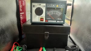 Megger MJ159 เครื่องวัดความต้านทานฉนวน (Insulation Resistance Tester) แบบมือหมุน Megger MJ159 เครื่องวัดความต้านทานฉนวน (Insulation Resistance Tester) แบบมือหมุน