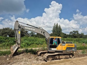 ขาย!!! รถขุด "VOLVO"