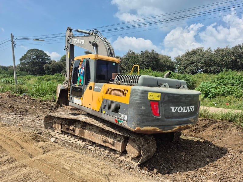 ขาย!!! รถขุด "VOLVO"