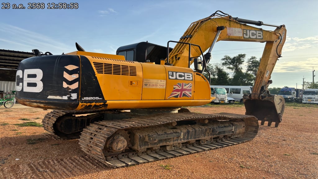 รถขุดไฮดรอลิค ตีนตะขาบ "JCB" JS205SC รถขุดไฮดรอลิค ตีนตะขาบ "JCB" JS205SC