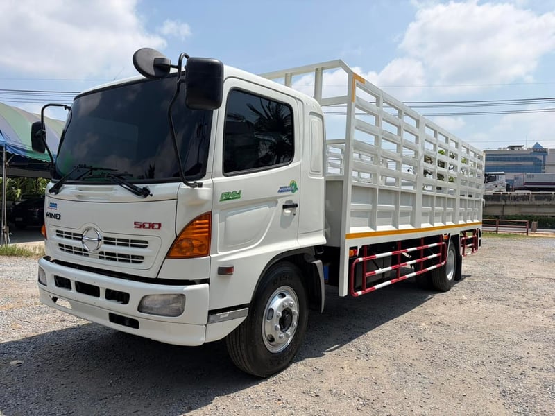 HINO FG 212แรงม้า รถบรรทุก 6ล้อ กระบะคอกสูง ปี2003