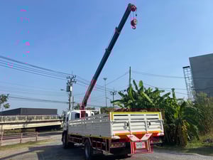 ISUZU FTR 240แรงม้า รถบรรทุก 6ล้อ กระบะเหล็กติดเครน ปี2018