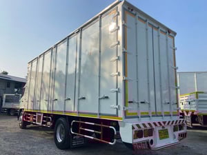 HINO FG 240แรงม้า รถบรรทุก 6ล้อ ตู้แห้ง ปี2017 เลขไมล์น้อย 110,000 กม.