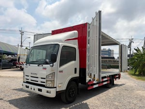 ISUZU NQR 175แรงม้า รถบรรทุก 6ล้อ ตู้แห้ง ปี2014 เลขไมล์น้อยกว่า 50,000 กม.