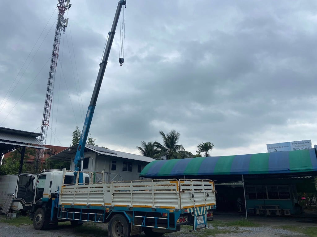 ISUZU FTR 240แรงม้า รถบรรทุก 6ล้อ กระบะเหล็กติดเครน ปี2018 ISUZU FTR 240แรงม้า รถบรรทุก 6ล้อ กระบะเหล็กติดเครน ปี2018