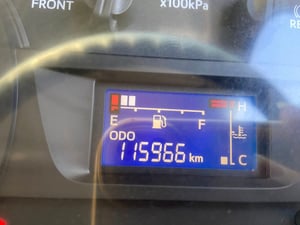 HINO FG 240แรงม้า รถบรรทุก 6ล้อ ตู้แห้ง ปี2017 เลขไมล์น้อย 110,000 กม.