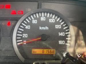 ISUZU NQR 175แรงม้า รถบรรทุก 6ล้อ ตู้แห้ง ปี2014 เลขไมล์น้อยกว่า 50,000 กม.