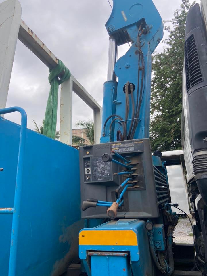 ISUZU FTR 240แรงม้า รถบรรทุก 6ล้อ กระบะเหล็กติดเครน ปี2018 ISUZU FTR 240แรงม้า รถบรรทุก 6ล้อ กระบะเหล็กติดเครน ปี2018