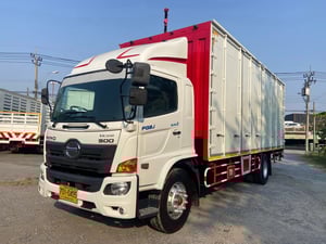 HINO FG 240แรงม้า รถบรรทุก 6ล้อ ตู้แห้ง ปี2017 เลขไมล์น้อย 110,000 กม.