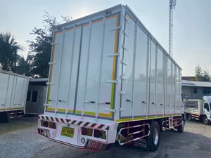 HINO FG 240แรงม้า รถบรรทุก 6ล้อ ตู้แห้ง ปี2017 เลขไมล์น้อย 110,000 กม.