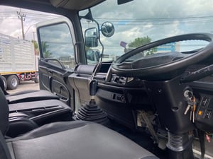 HINO FC 145แรงม้า รถบรรทุก 6ล้อ ตู้แห้ง ปี2017 เลขไมล์ 240,000 กม.