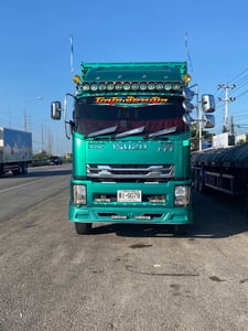 ISUZU FVM 240แรงม้า รถบรรทุก 10ล้อ กระบะคอกสูง ปี2023 เลขไมล์ 600,000 กม. ISUZU FVM 240แรงม้า รถบรรทุก 10ล้อ กระบะคอกสูง ปี2023 เลขไมล์ 600,000 กม.