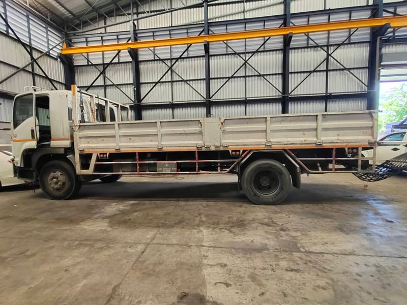 รถดี พร้อมใช้  ติดต่อ คุณเปรม0813528820