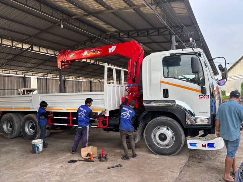 รถสวย สภาพดี พร้อมใช้งาน