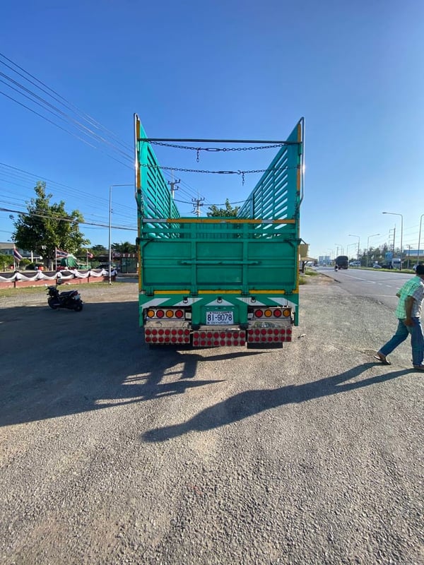 ISUZU FVM 240แรงม้า รถบรรทุก 10ล้อ กระบะคอกสูง ปี2023 เลขไมล์ 600,000 กม. ISUZU FVM 240แรงม้า รถบรรทุก 10ล้อ กระบะคอกสูง ปี2023 เลขไมล์ 600,000 กม.