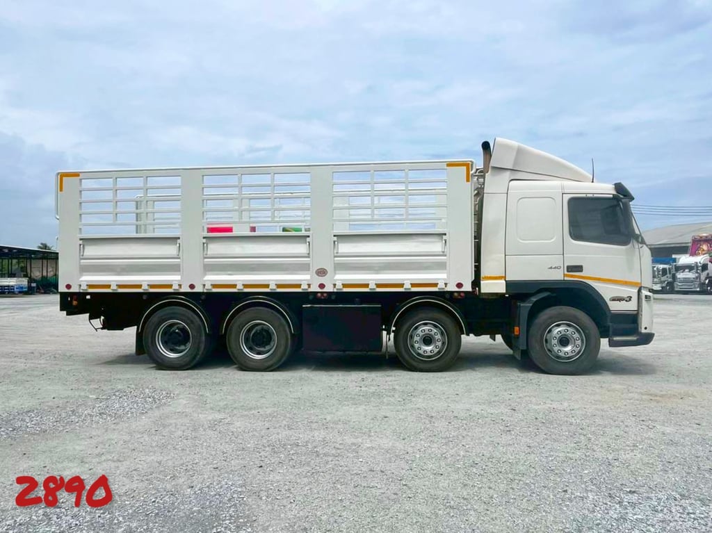 #สิบสองล้อคอก VOLVO FM 440 แรง ปี 2556  อู่อาร์ซีเค (2890)