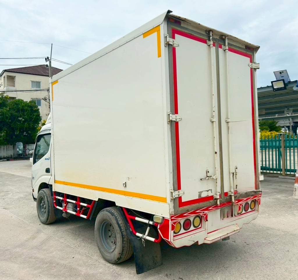 👉 สี่ล้อตู้ HINO xzu 136 ปี 2561 (4583) 👉 สี่ล้อตู้ HINO xzu 136 ปี 2561 (4583)