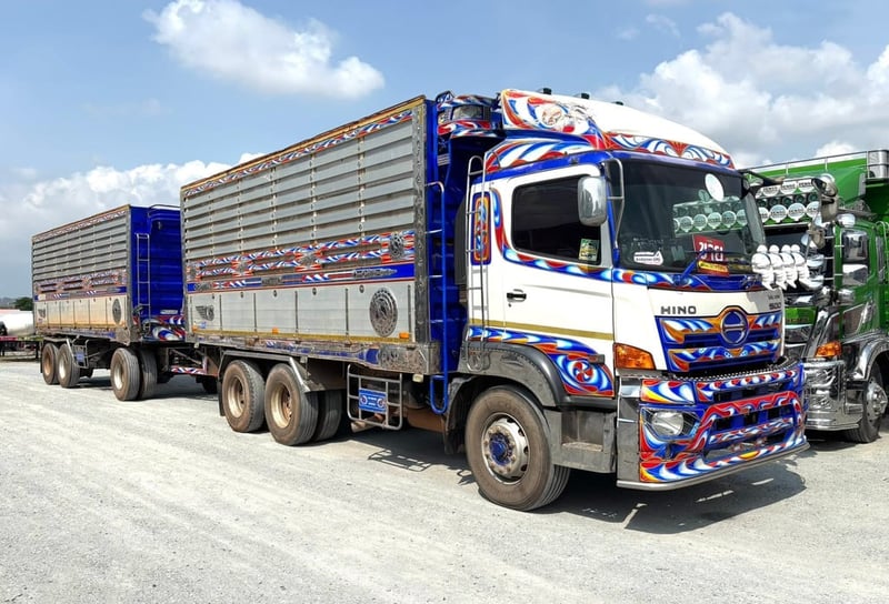 สิบล้อดั้มพ์ HIINO FM1A 344 แรง ปี61 หางดั้มพ์ สามเพลา อู่เดอะฟินิกซ์  ปี61  (3362,3363)