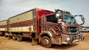 สิบล้อดั้มพ์ ISUZU FXZ 360 แรง ปี 2565 หางดั้มพ์ สามเพลา อู่ซุ่นชัย ปี65 (1903 1904)