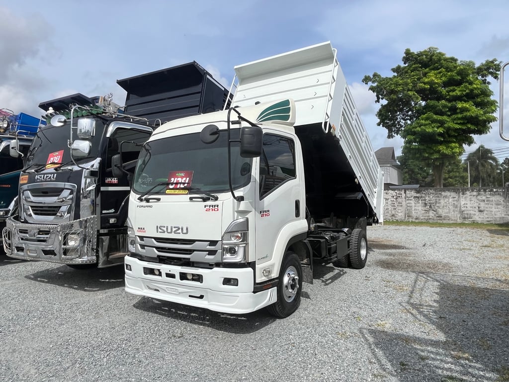 ISUZU FRR รถบรรทุก 6ล้อ ดั้มพ์ ปี2023 เลขไมล์น้อยกว่า 100,000 กม.