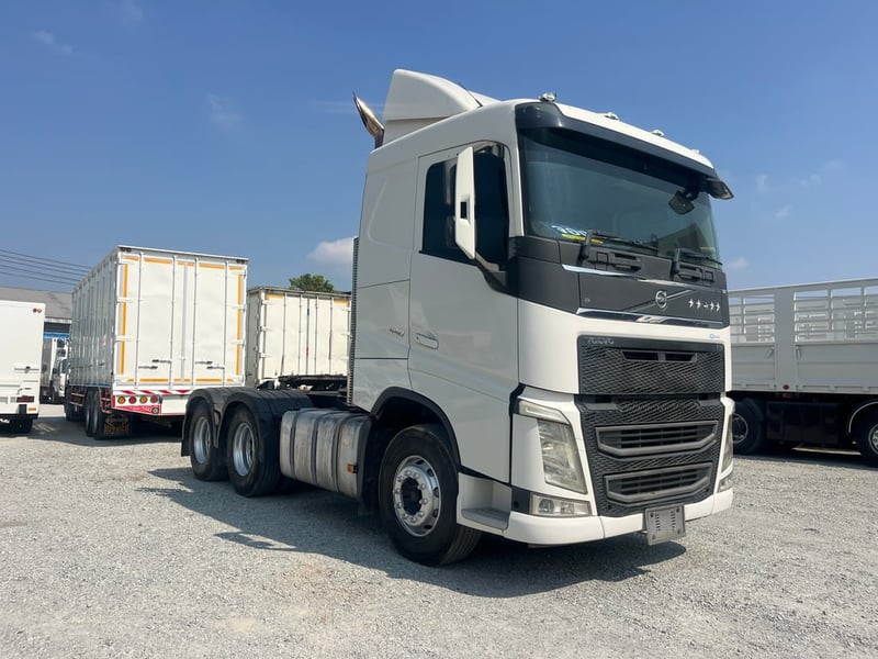 สิบล้อหัวลาก VOLVO FH 440 แรง ปี 2558 (8454