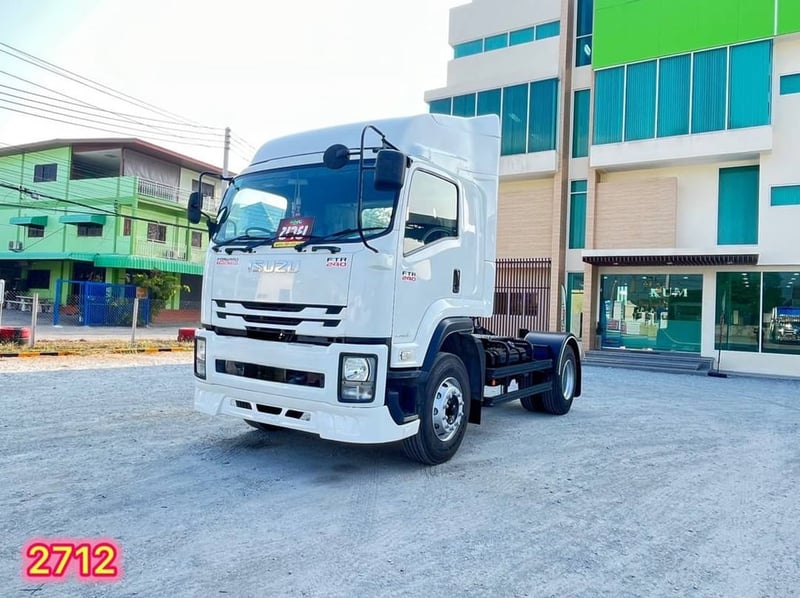 หกล้อหัวลาก ISUZU FTR 240 แรง ปี 2565  (2712)