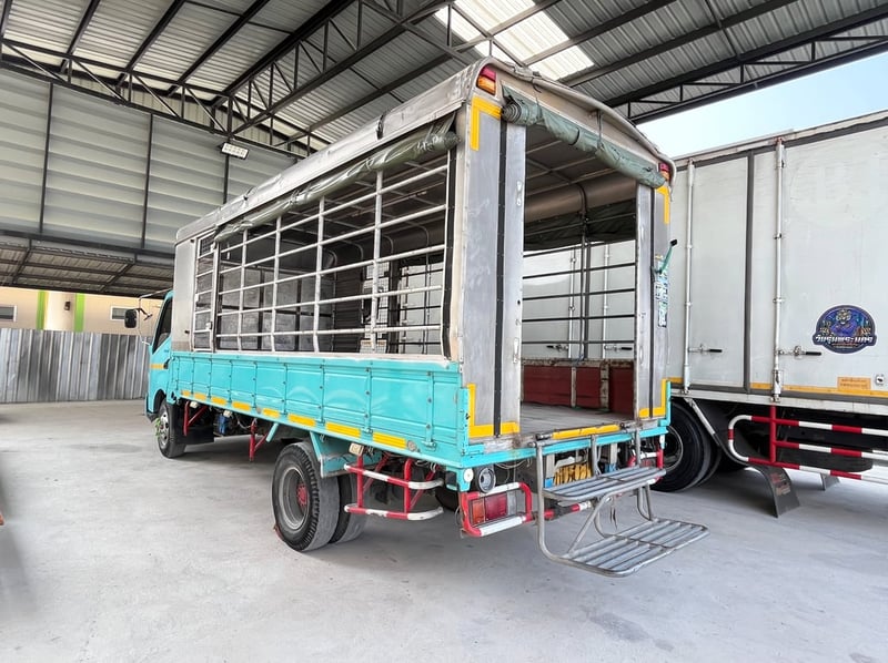 หกล้อโดยสาร HINO XZU  150 แรงม้า ปี 2561 (2872)