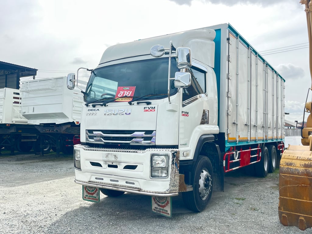👉 สิบล้อตู้ ISUZU FVM 240 แรง เพลาเดียว ปี56 (4822) 👉 สิบล้อตู้ ISUZU FVM 240 แรง เพลาเดียว ปี56 (4822)