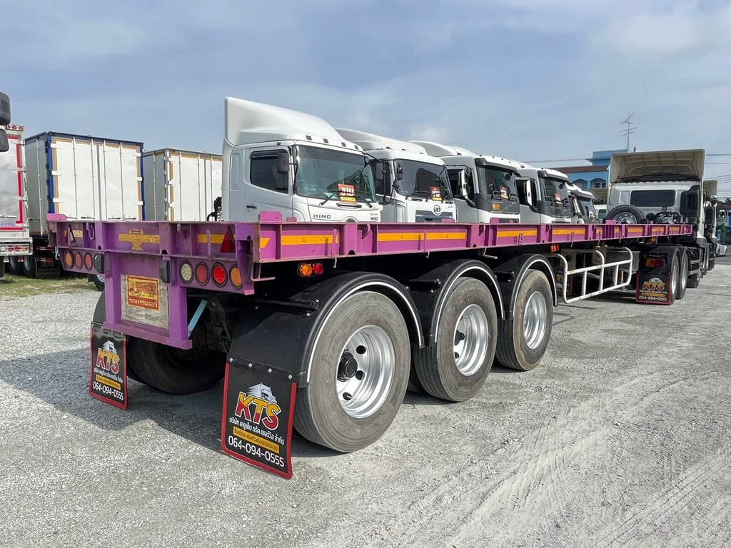 🇨🇷 หางพื้นเรียบ สามเพลา อู่ panusmawim ปี 2555 (7198) 🇨🇷 หางพื้นเรียบ สามเพลา อู่ panusmawim ปี 2555 (7198)