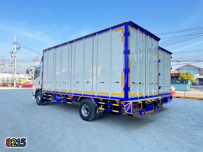 💥หกล้อตู้สิบบาน ISUZU FRR 210 แรง ปี 2566 (8215) 💥หกล้อตู้สิบบาน ISUZU FRR 210 แรง ปี 2566 (8215)