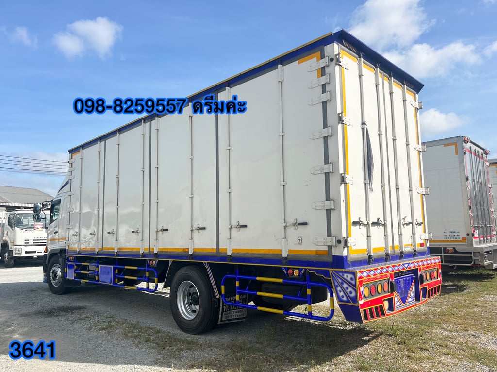 👉 หกล้อตู้สิบบาน HINO FG8J 240 แรง ปี 2564  (3641)