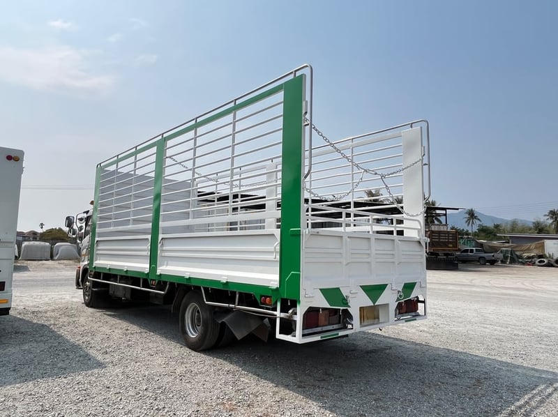 หกล้อคอก HINO FC9J 175 แรง ปี 2566  (2340)