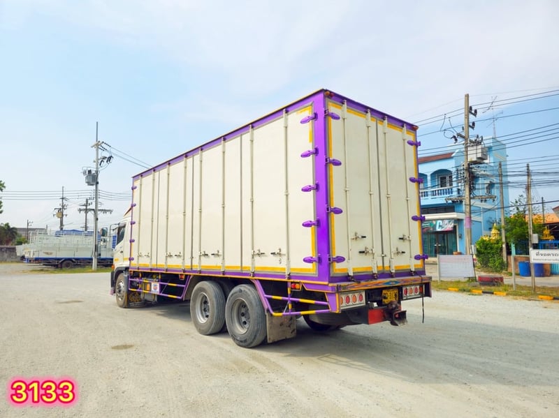 สิบล้อตู้สิบบาน HINO FL8J 260 แรง ปี 2560 (3133) สิบล้อตู้สิบบาน HINO FL8J 260 แรง ปี 2560 (3133)