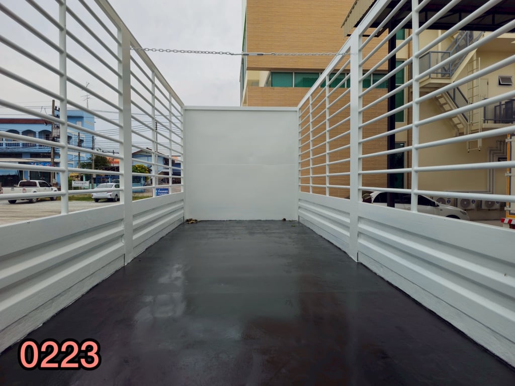 หกล้อคอก ISUZU FRR 190 แรง ปี 2567 (0223)