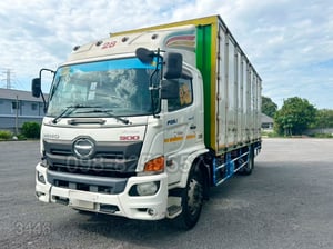 หกล้อตู้สิบบาน HINO FG8J 240 แรงม้า ปี 59 (3446) หกล้อตู้สิบบาน HINO FG8J 240 แรงม้า ปี 59 (3446)