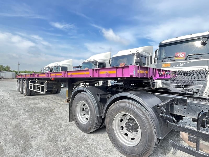 #หางพื้นเรียบสามเพลา อู่พนัสมาวิม ปี 2555 (7198)