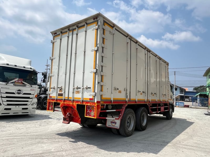 สิบล้อตู้สิบบาน HINO FL8J 260 แรง ปี 2565 (5943)