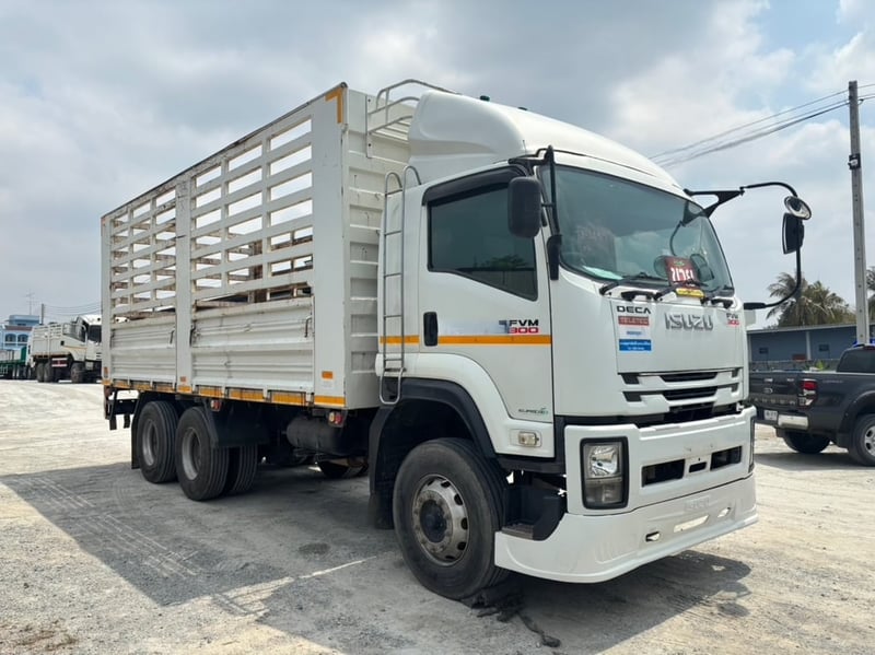 💥สิบล้อคอก ISUZU FVM 300 แรง ปี 2563 (4490)