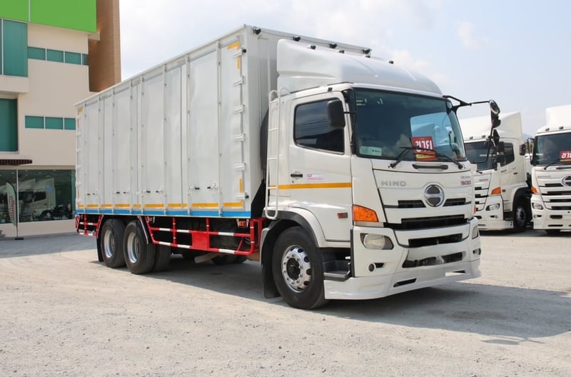 สิบล้อตู้สิบบาน HINO FL8J 260 แรง 2561 (2716)