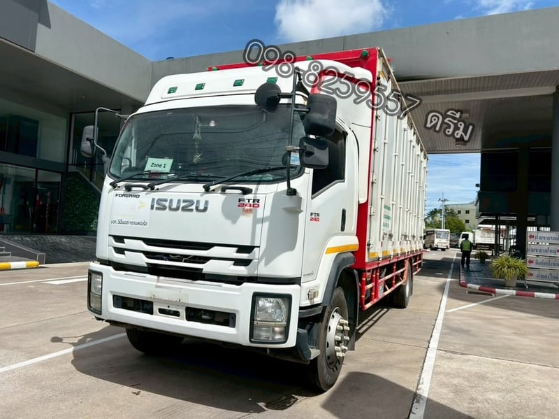 ✔️ หกล้อตู้สิบบาน ISUZU ✔️ FTR 240 แรง ปี 2561 (8202) ✔️ หกล้อตู้สิบบาน ISUZU ✔️ FTR 240 แรง ปี 2561 (8202)